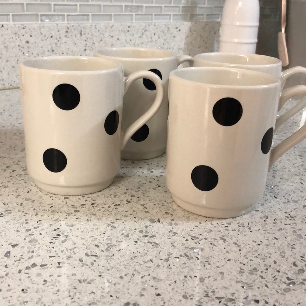 Deco dot coffee cups ♠️☕️